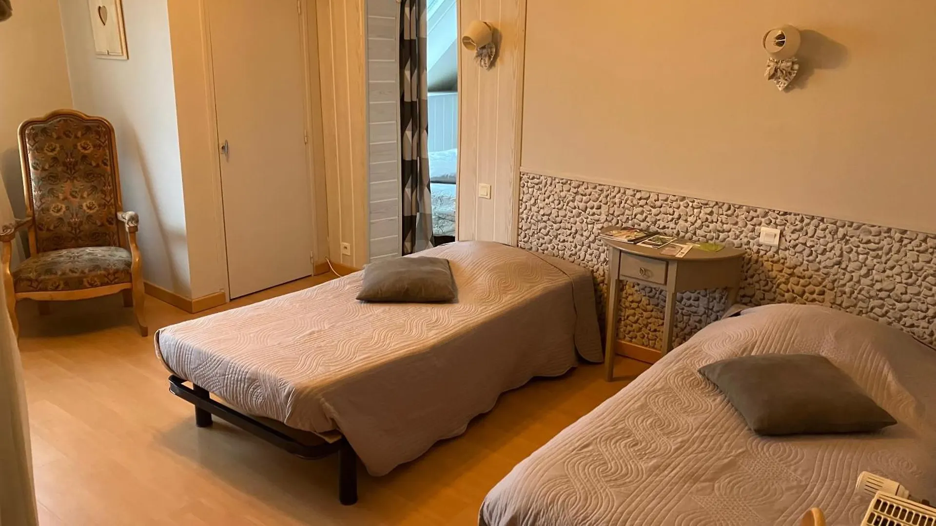 Caux-Breizh Bed and Breakfast Rohan Frankrike